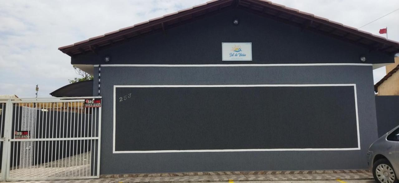 マチーニョス Residencial Sol De Verao - Proximo Da Praiaヴィラ エクステリア 写真